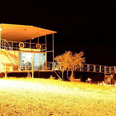 Hotel Delta Pontoon Mahmudia Zewnętrze zdjęcie