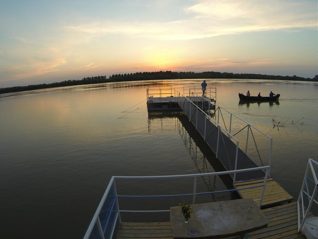Hotel Delta Pontoon Mahmudia Zewnętrze zdjęcie