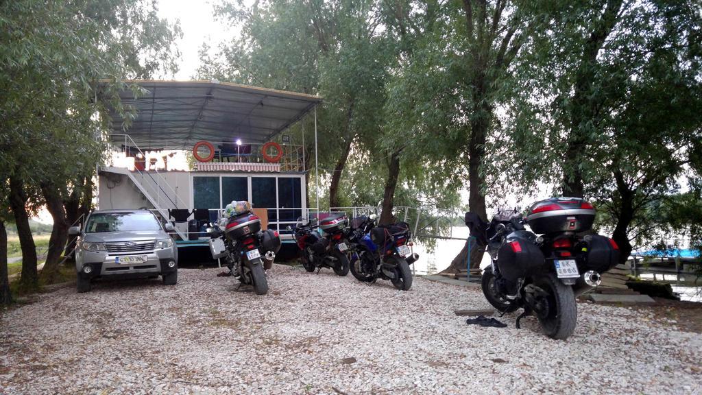 Hotel Delta Pontoon Mahmudia Zewnętrze zdjęcie