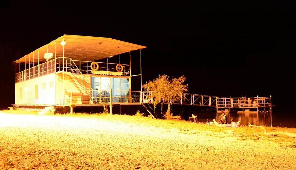 Hotel Delta Pontoon Mahmudia Zewnętrze zdjęcie